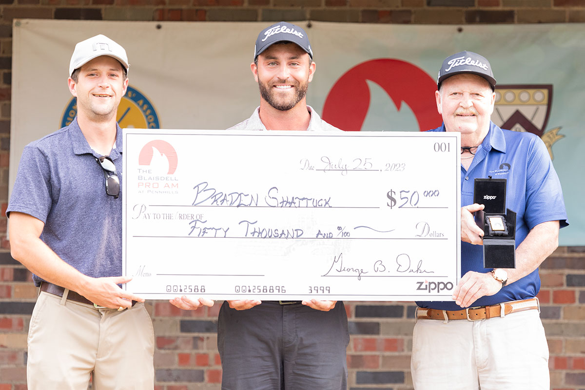 2023 Blaisdell Pro Am winner Braden Shattuk with over-sized winning check.